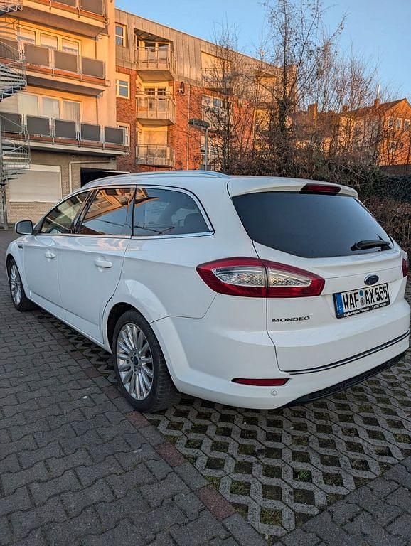 Gebraucht Ford Mondeo 116 PS (85 kW) 2013 Weiß Kombi
