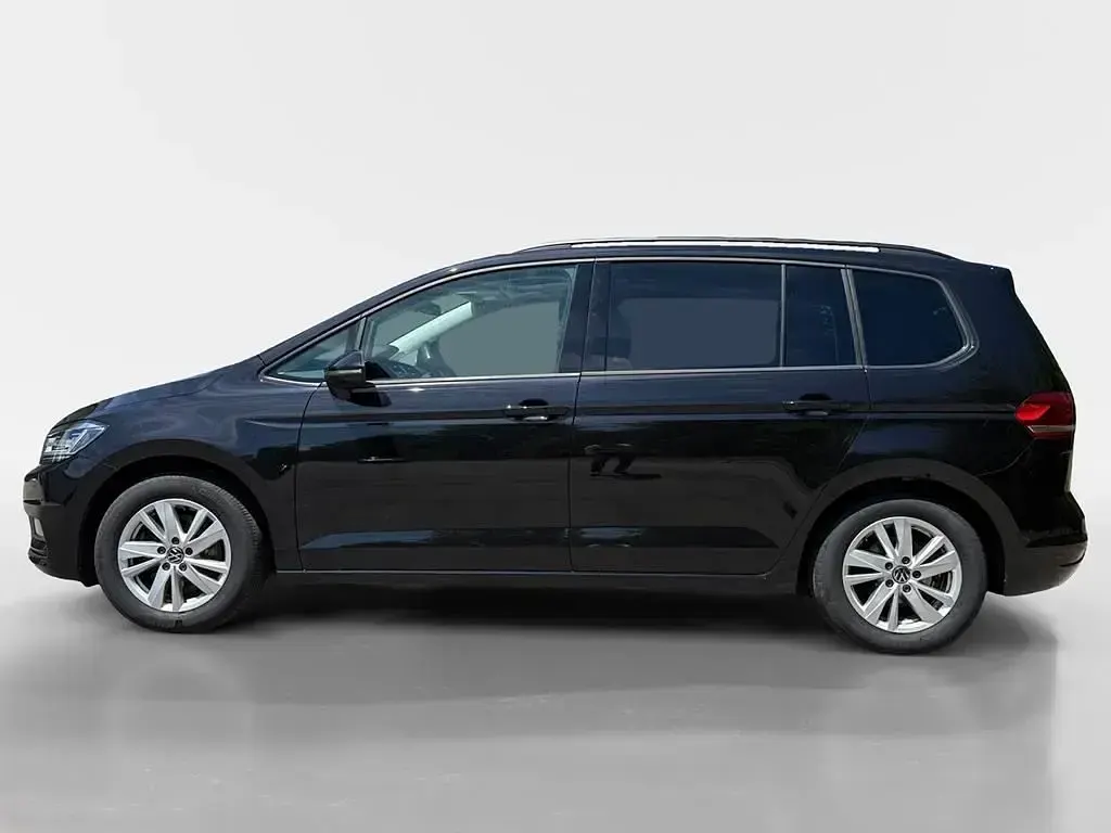 Gebraucht VW Touran Comfortline 150 PS (110 kW) 2024 Deep black pearlescent Van / Kleinbus
