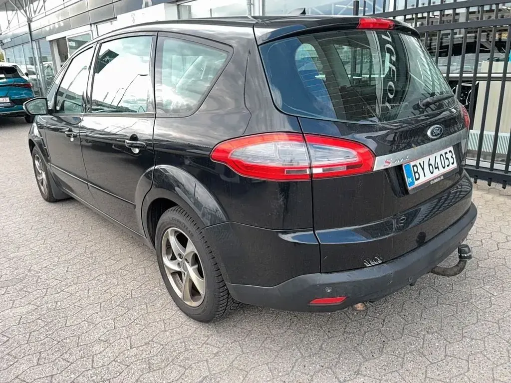 Gebraucht Ford S-MAX Titanium 140 PS (102 kW) 2012 Schwarz Van / Kleinbus