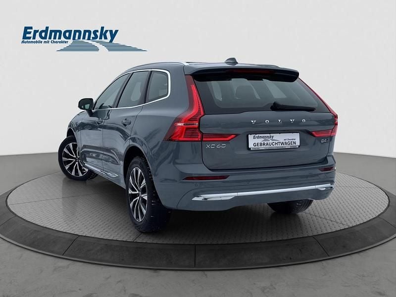 Gebraucht Volvo XC60 Plus 197 PS (144 kW) 2023 Grau SUV