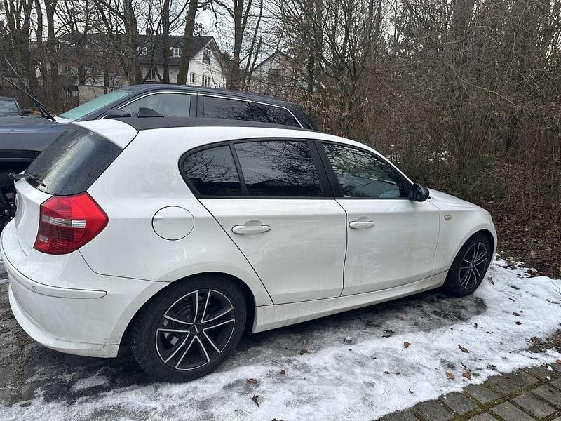 Gebraucht BMW 118 143 PS (105 kW) 2007 Kleinwagen