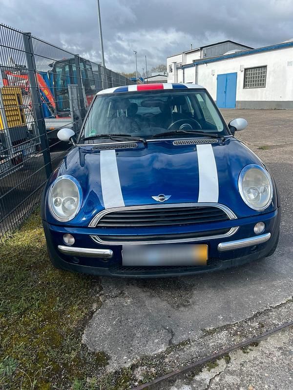Gebraucht Mini ONE 90 PS (66 kW) 2001 Blau Kleinwagen