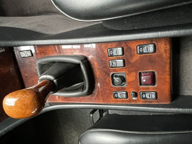 Gebraucht Mercedes E200 136 PS (100 kW) 1995 Schwarz Cabrio