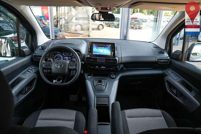 Gebraucht Toyota Proace 131 PS (96 kW) 2024 (evl) Van / Kleinbus