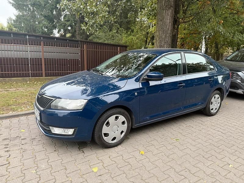 Blau Gebraucht 2013 Skoda Rapid Ambition Limousine | 4.000 € (Fairer Preis) - Bild 1/4