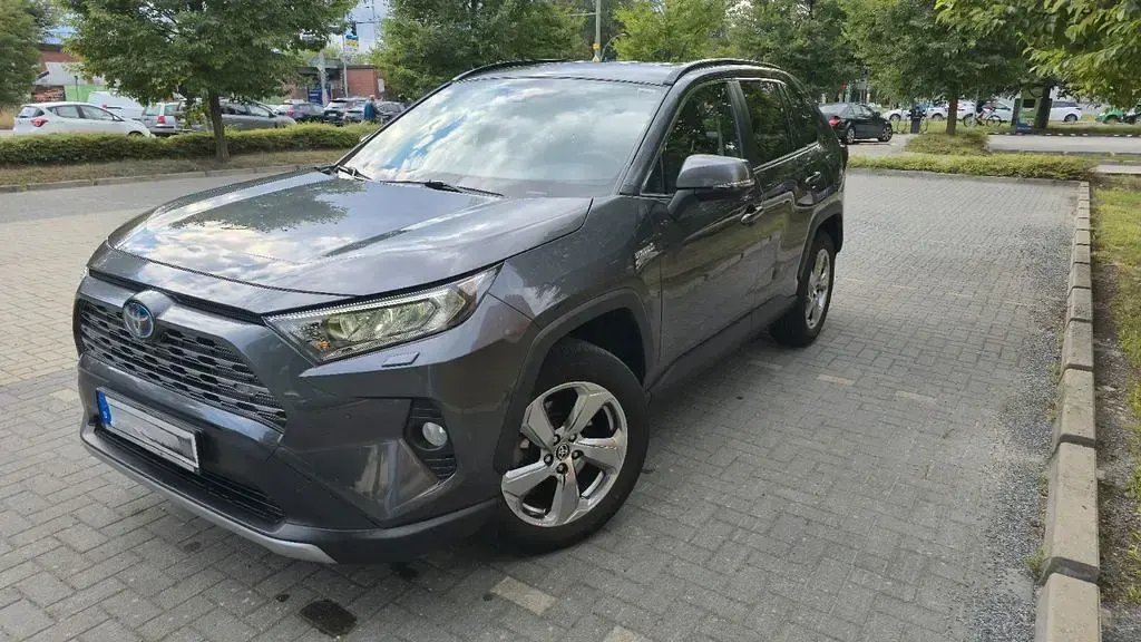 Gebraucht Toyota RAV4 Team 218 PS (160 kW) 2021 Grau SUV