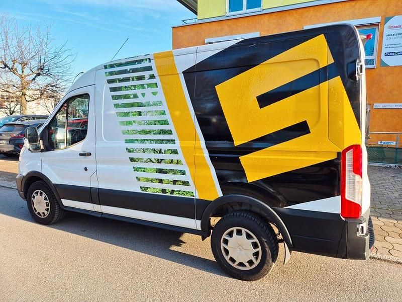 Gebraucht Ford Transit Trend 170 PS (125 kW) 2020 Weiß Van / Kleinbus