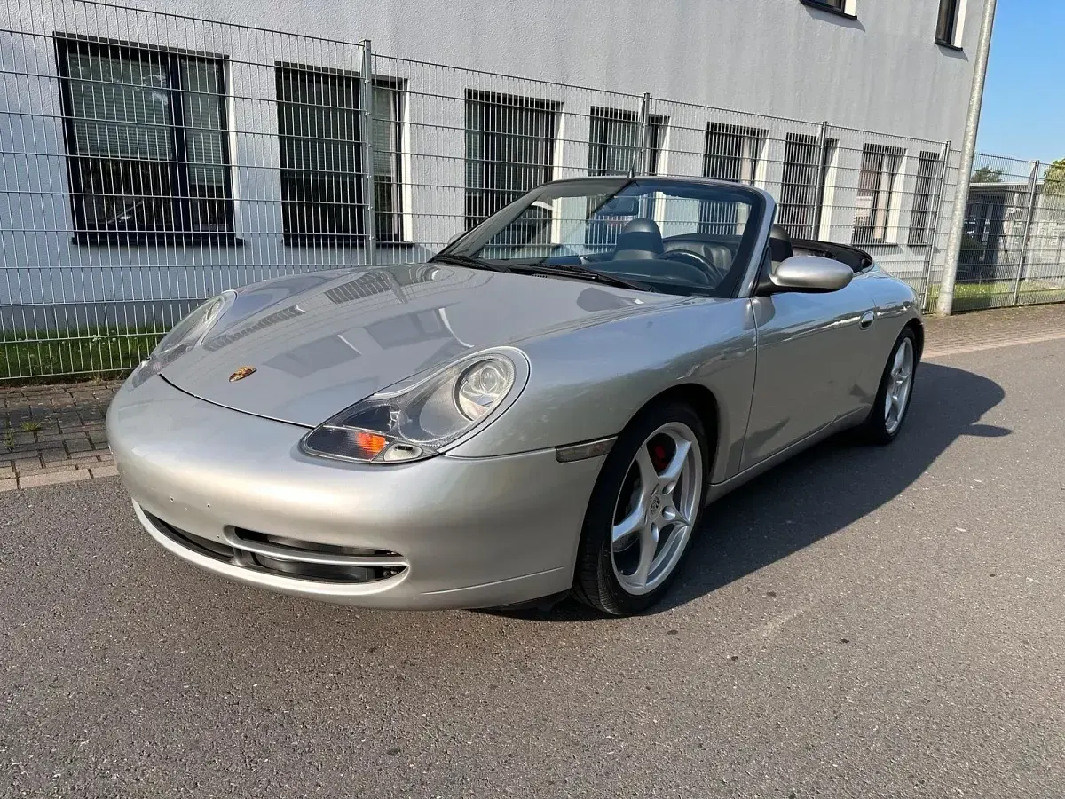 Gebraucht Porsche 911 Carrera Cabriolet 300 PS (220 kW) 1999 Silber Cabrio