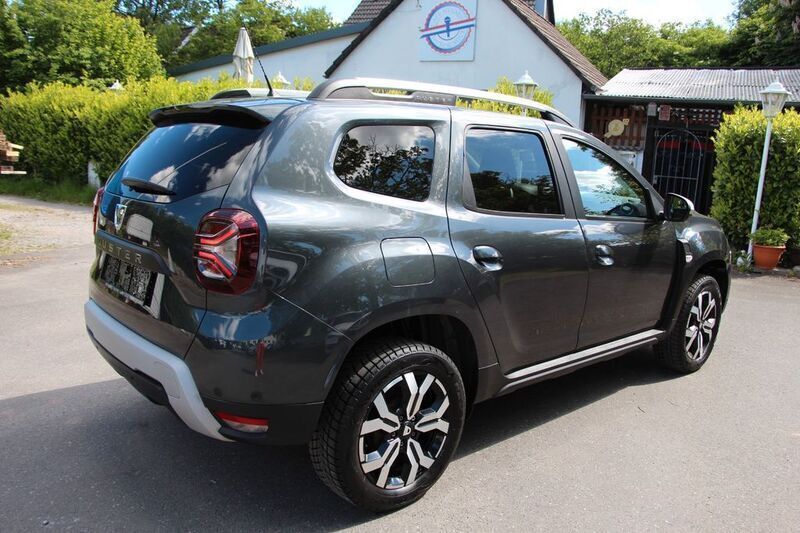 Gebraucht Dacia Duster Prestige 150 PS (110 kW) 2021 Grau SUV