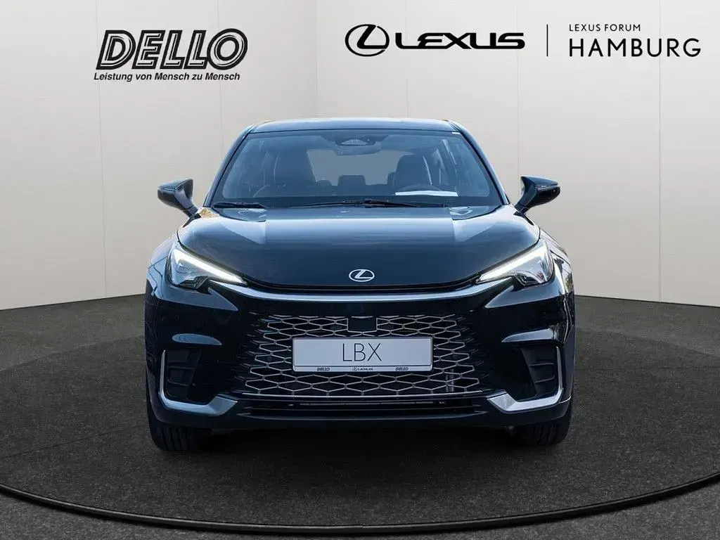 Neu Lexus LBX 136 PS (100 kW) 2026 Schwarz SUV