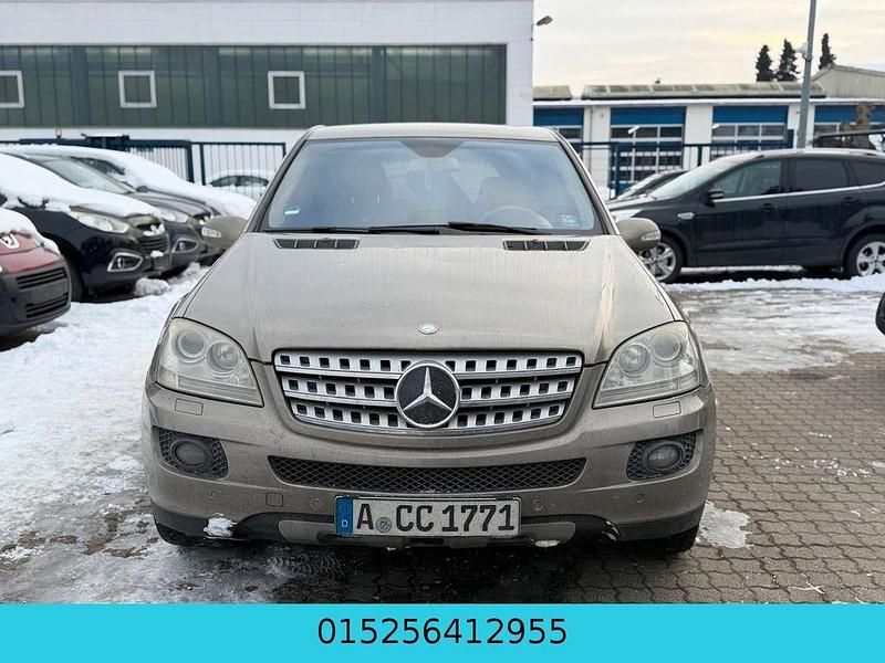 Gebraucht Mercedes ML320 224 PS (164 kW) 2008 Beige SUV