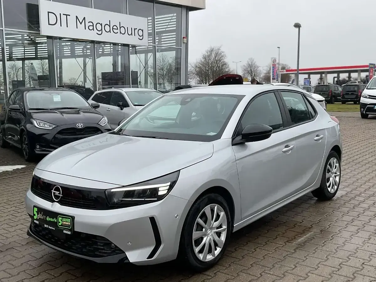 Second-hand Opel Corsa 75 CP (55 kW) 2024 Argintiu Hatchback