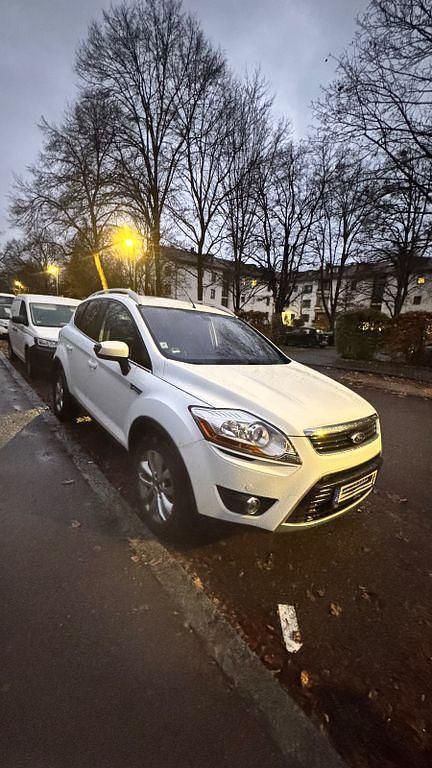 Weiß Gebraucht 2010 Ford Kuga Titanium SUV | 6.000 € (Fairer Preis) - Bild 1/4