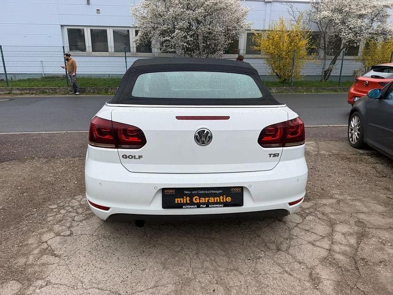 Second-hand VW Golf Basis 105 CP (77 kW) 2011 Alb Cabrio