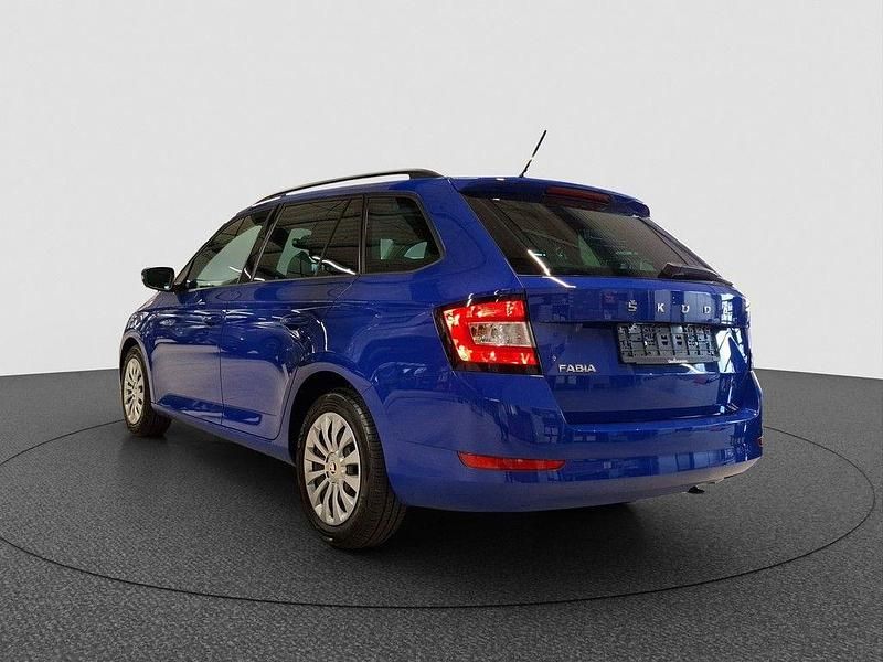 Gebraucht Skoda Fabia Ambition 95 PS (69 kW) 2022 Blau Kleinwagen