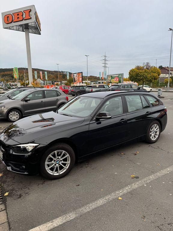 Schwarz Gebraucht 2016 BMW 316 Kombi | 10.500 € (Fairer Preis) - Bild 1/4