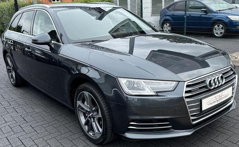 Grau Gebraucht 2017 Audi A4 Sport Kombi | 13.999 € (Superpreis) - Bild 1/4