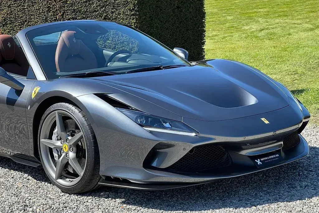 Gebraucht Ferrari F8 721 PS (530 kW) 2022 Grau Cabrio