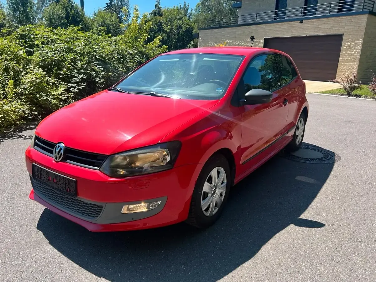 Gebraucht VW Polo Edition 69 PS (50 kW) 2011 Rot Kleinwagen