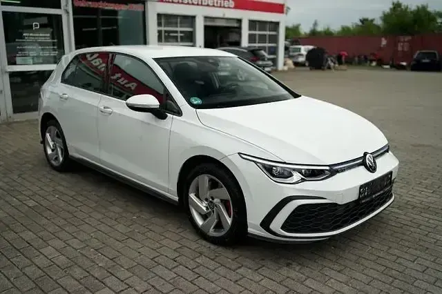 Gebraucht VW Golf VIII GTE 245 PS (180 kW) 2021 Pure white Limousine