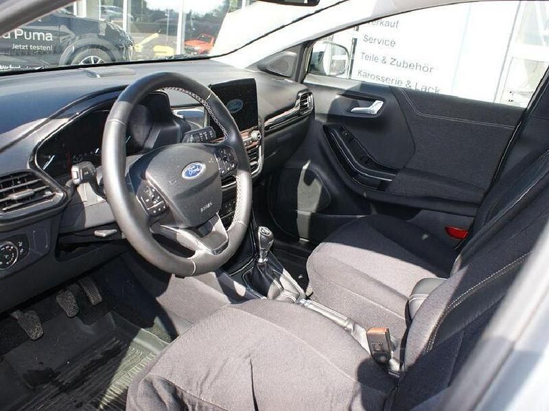 Gebraucht Ford Puma Titanium 125 PS (91 kW) 2020 Solarsilber (metallic) SUV