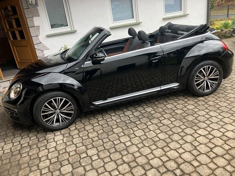 Gebraucht VW Beetle Allstar 105 PS (77 kW) 2016 Schwarz Kleinwagen