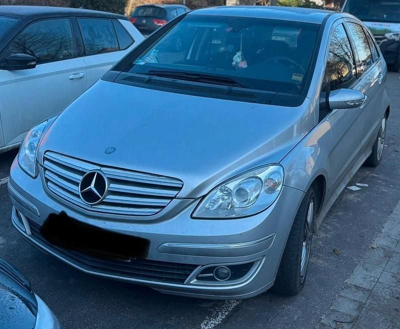 Gebraucht Mercedes B200 2005 Silber Van / Kleinbus
