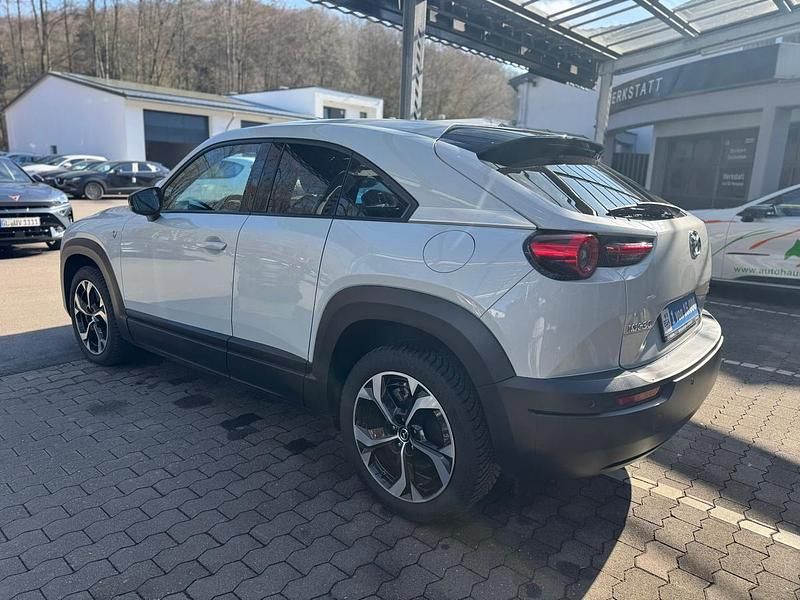 Gebraucht Mazda MX30 Makoto 75 PS (55 kW) 2023 Weiß metallic SUV