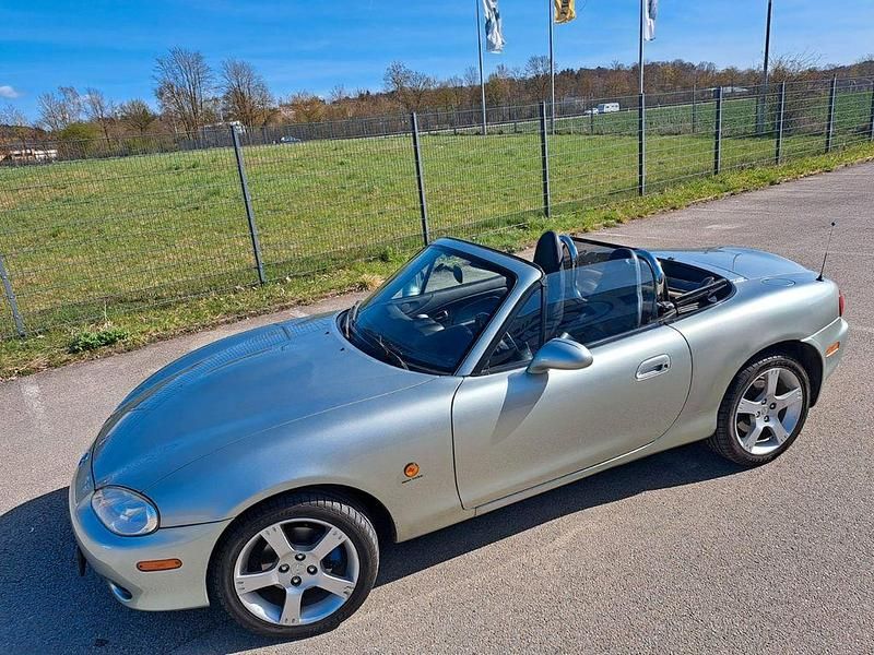 Second-hand Mazda MX5 110 CP (80 kW) 2003 Argintiu Cabrio