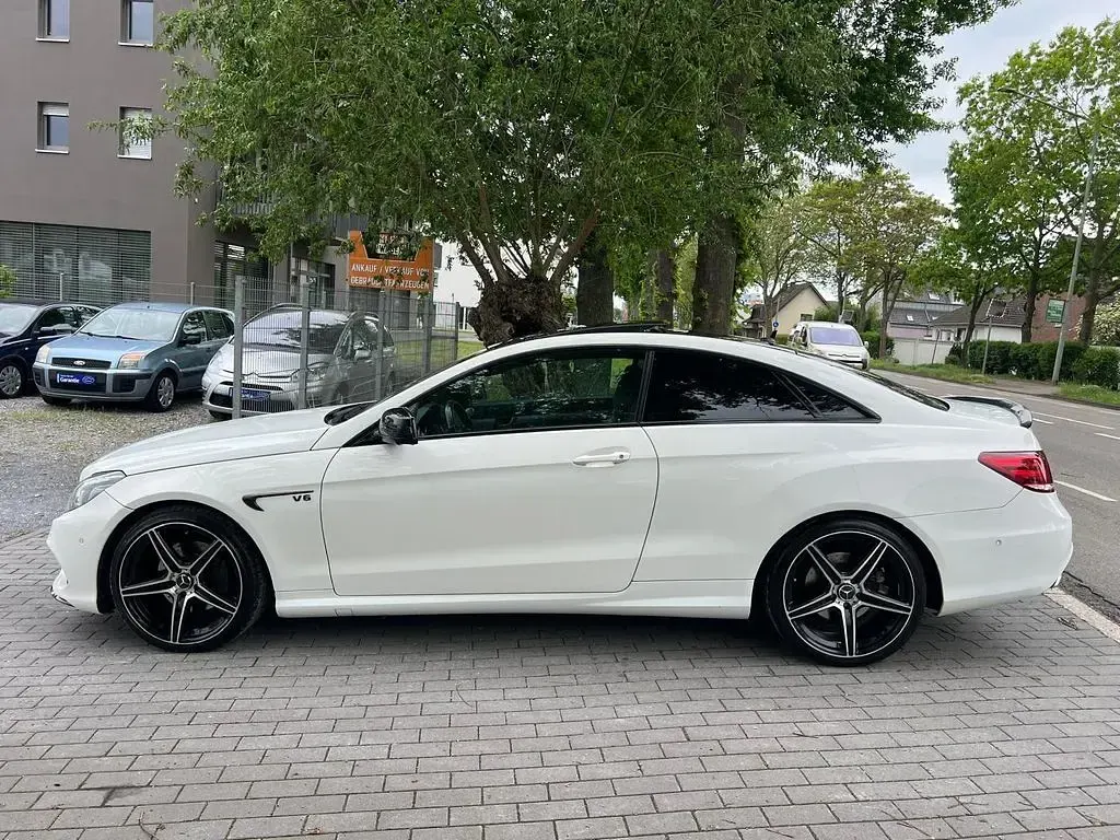 Gebraucht Mercedes E350 AMG 252 PS (185 kW) 2013 Weiß Coupé