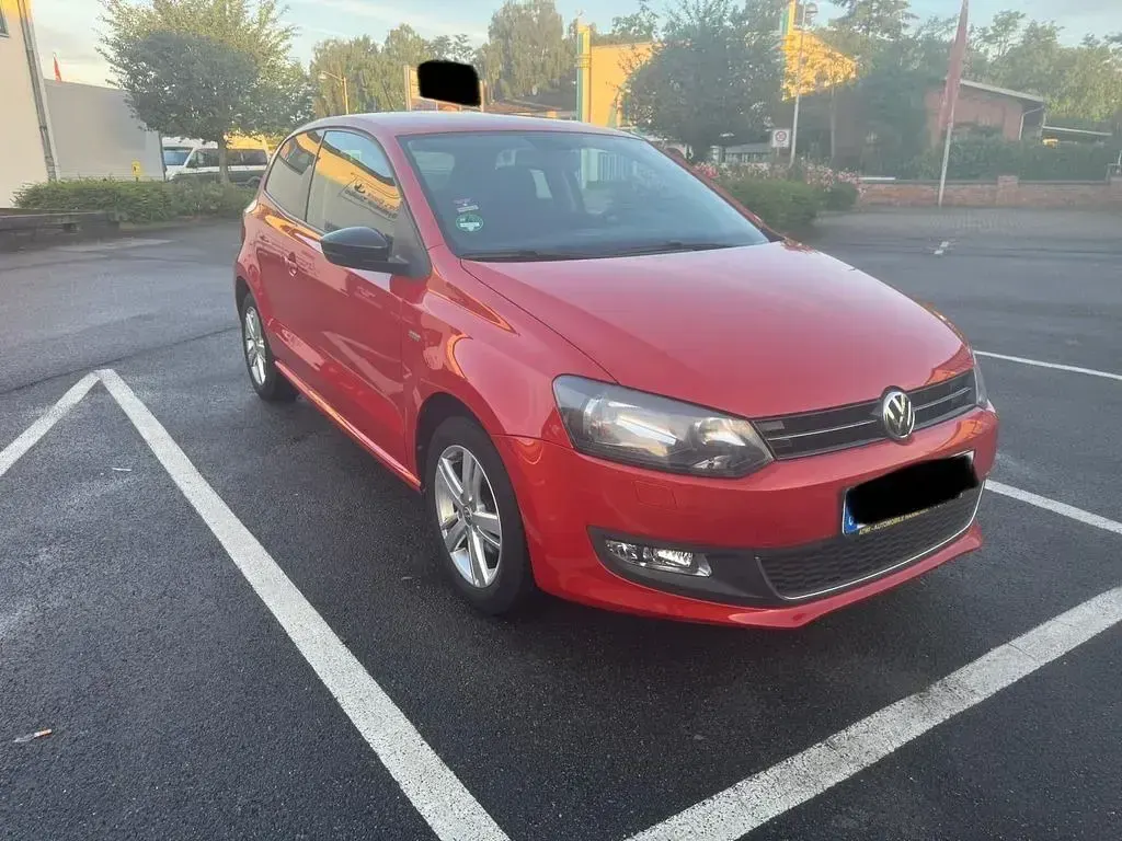 Gebraucht VW Polo Match 60 PS (44 kW) 2013 Rot Kleinwagen