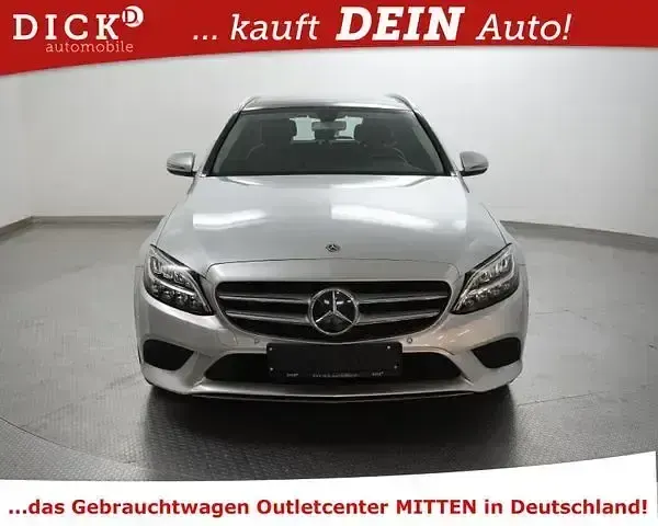 Gebraucht Mercedes C180 2019 Silber Limousine