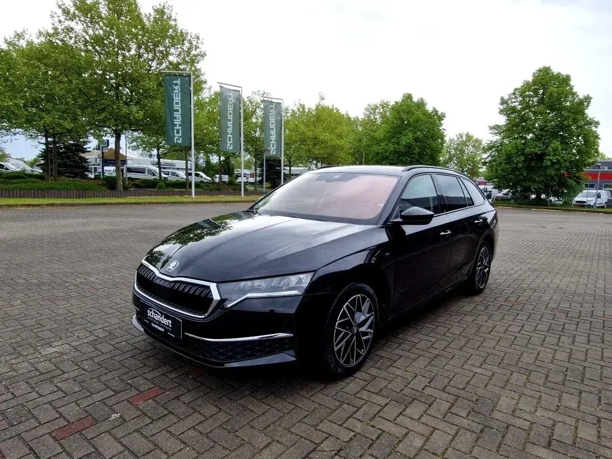 Gebraucht Skoda Octavia Tour 150 PS (110 kW) 2025 Kombi