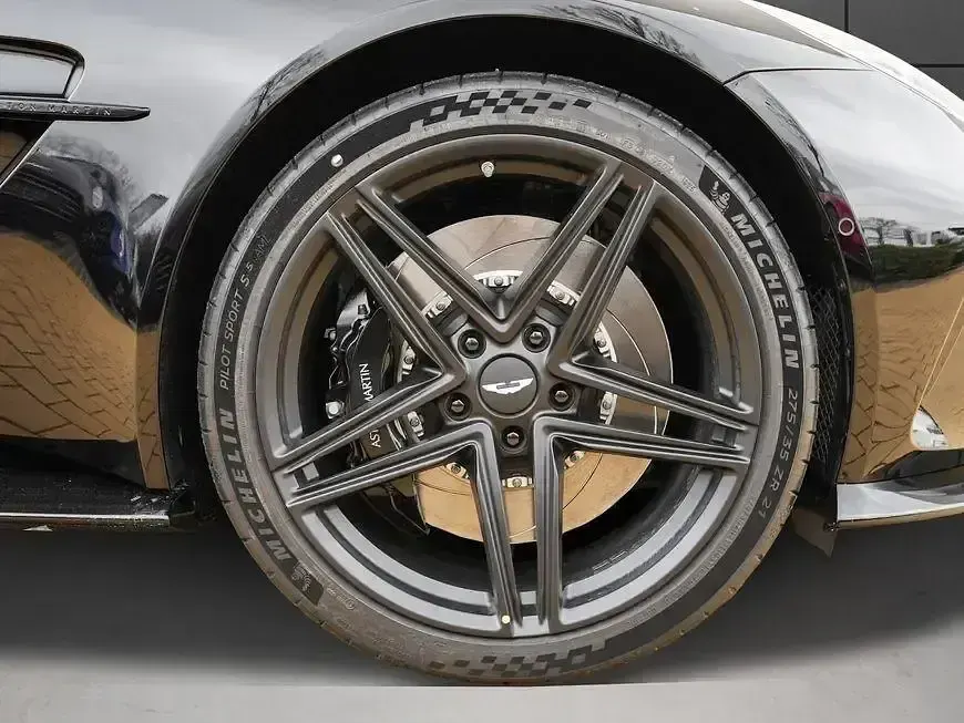 Neu Aston Martin V8 Vantage 665 PS (489 kW) 2025 Schwarz Cabrio