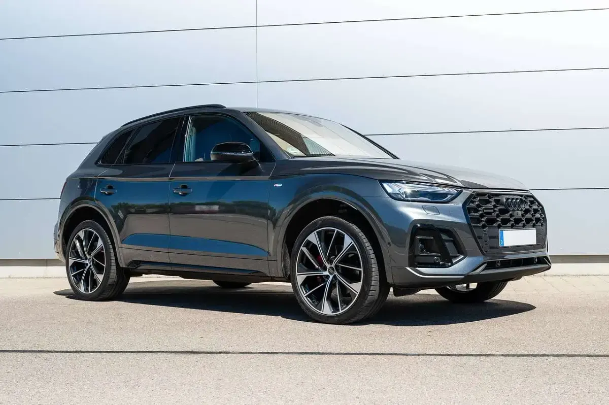 Gebraucht Audi Q5 S-Line 265 PS (194 kW) 2023 Grau SUV