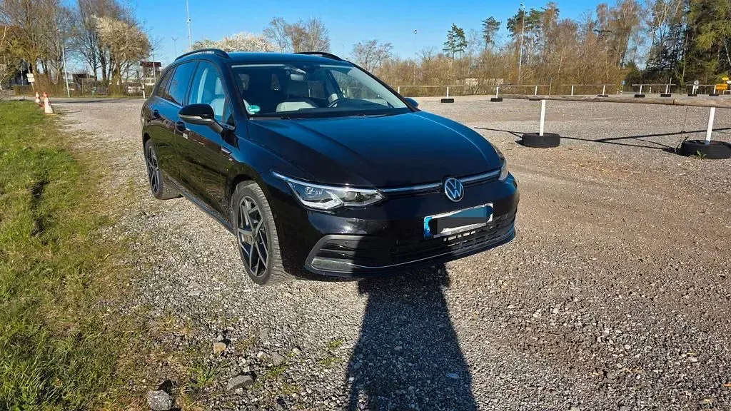 Gebraucht VW Golf VII Style 150 PS (110 kW) 2021 Schwarz Kleinwagen