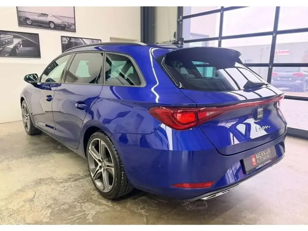 Gebraucht Seat Leon FR 150 PS (110 kW) 2021 "mystery" blau Kombi