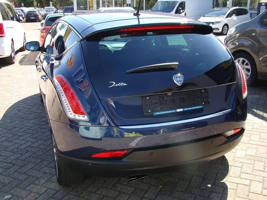 Second-hand Lancia Delta 140 CP (102 kW) 2011 Hatchback