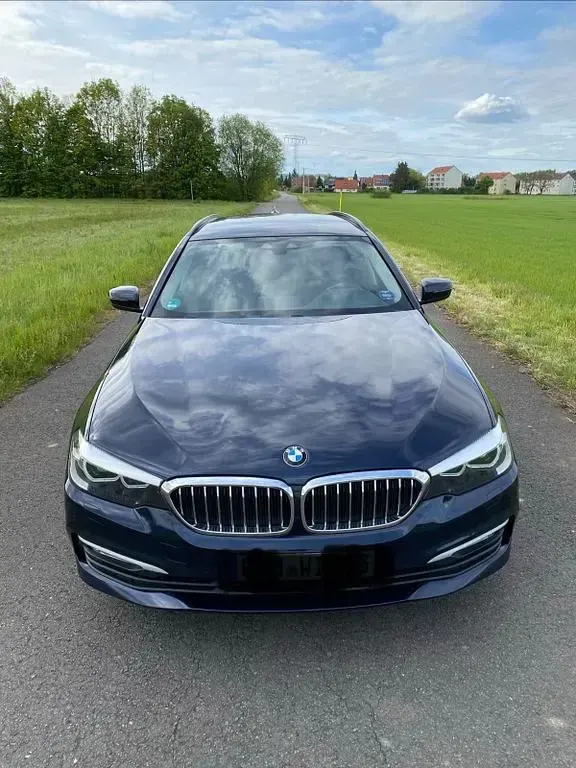 Gebraucht BMW 520 190 PS (139 kW) 2017 Blau Kombi