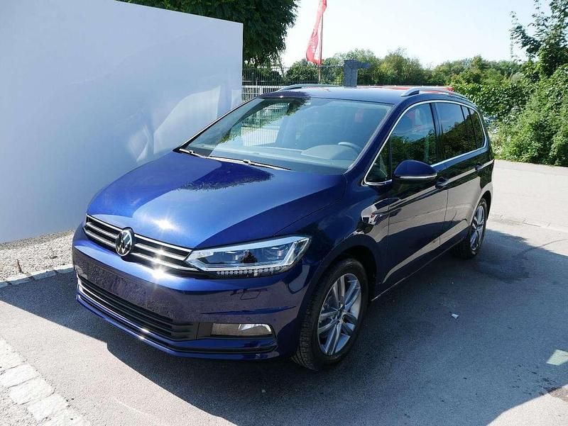 Atlanticblue metallic Neu 2025 VW Touran Highline Van / Kleinbus | 41.790 € - Bild 1/4
