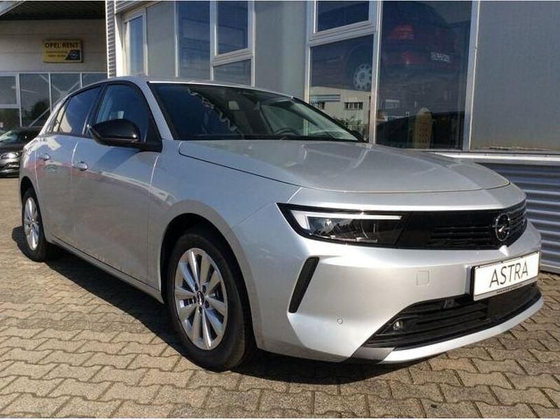 Andere Gebraucht 2023 Opel Astra Enjoy Limousine | 20.400 € (Etwas zu teuer) - Bild 1/4