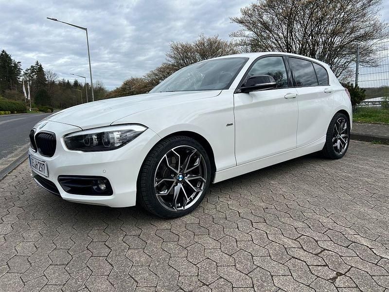 Weiß Gebraucht 2018 BMW 120 Shadowline Kleinwagen | 14.800 € (Guter Preis) - Bild 1/4