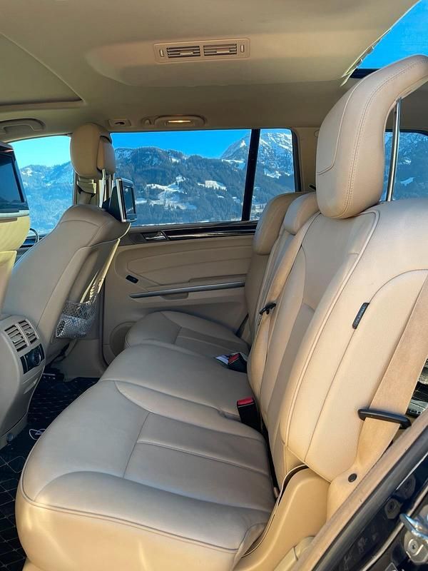 Gebraucht Mercedes GL350 211 PS (155 kW) 2012 Violett SUV