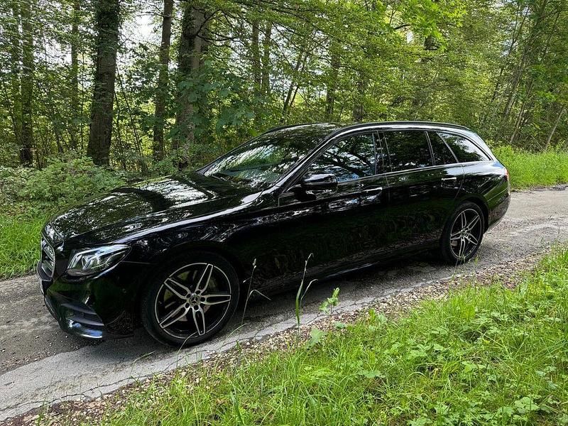 Gebraucht Mercedes E400 340 PS (250 kW) 2019 Schwarz Limousine