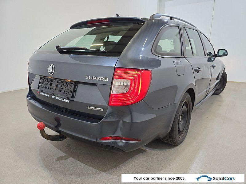 Gebraucht Skoda Superb Active 105 PS (77 kW) 2014 Grau Kombi