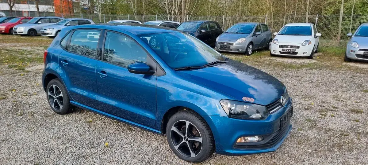 Gebraucht VW Polo 90 PS (66 kW) 2014 Blau Kleinwagen