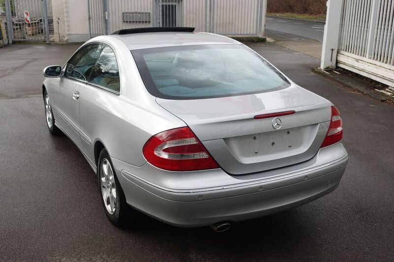 Gebraucht Mercedes CLK200 Elegance 163 PS (119 kW) 2003 Brillantsilber  metalliclack (metallic) Coupé