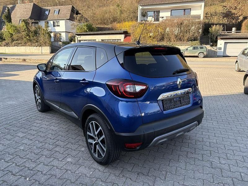 Gebraucht Renault Captur 150 PS (110 kW) 2018 Blau SUV