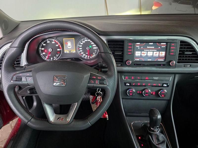 Gebraucht Seat Leon FR 150 PS (110 kW) 2015 Rot Limousine