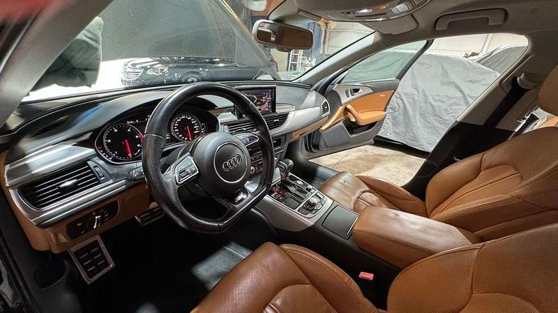 Schwarz Gebraucht 2012 Audi A6 Limousine | 6.666 € (Superpreis) - Bild 1/4